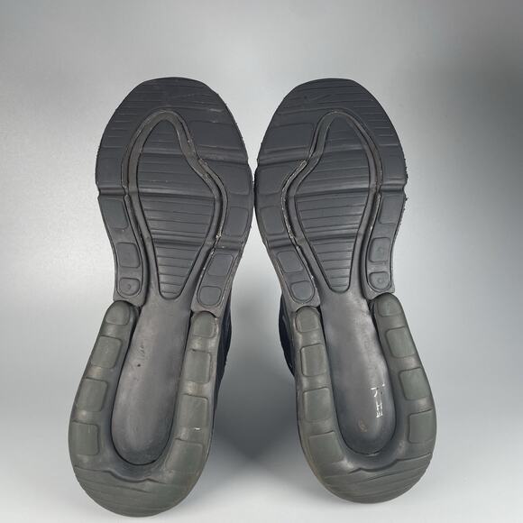 Nike Air Max 270 Men’s Size 12 Triple Black Running Sneakers Athletic Shoes GUC - Picture 4 of 9